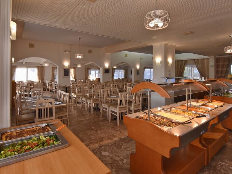 Ocean Heights View Hotel 285660