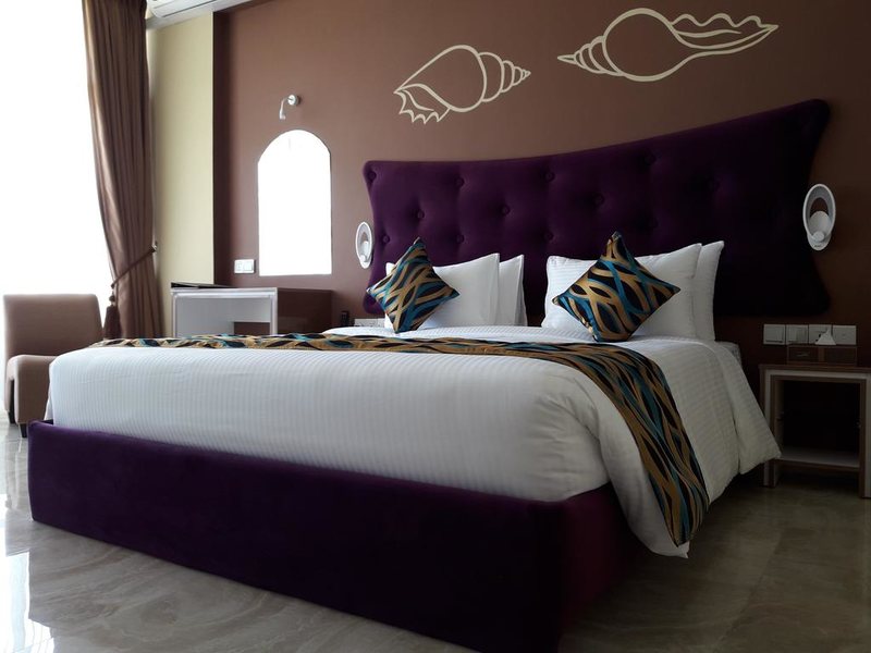 Ocean Queen Hotel 193943