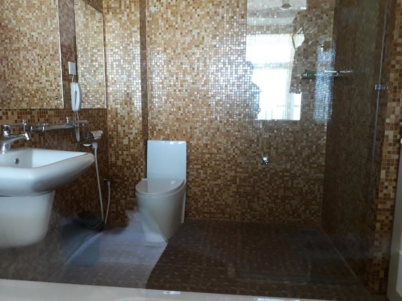 Ocean Queen Hotel 193945