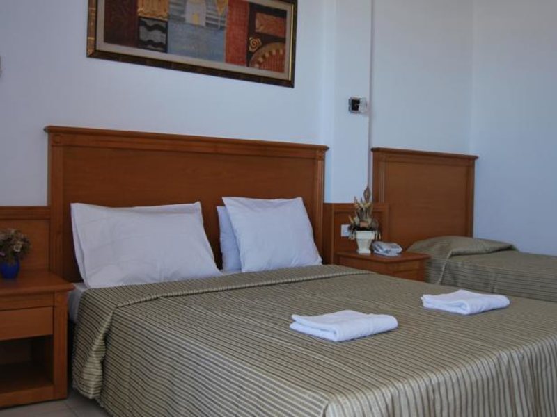 Oceanis Hotel  76889