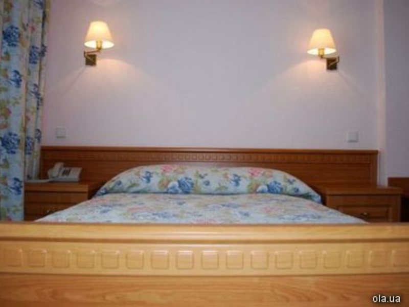 Old Port Hotel 11643