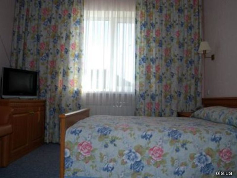 Old Port Hotel 11649