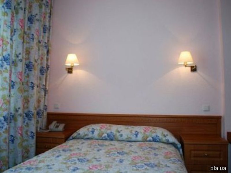 Old Port Hotel 11651