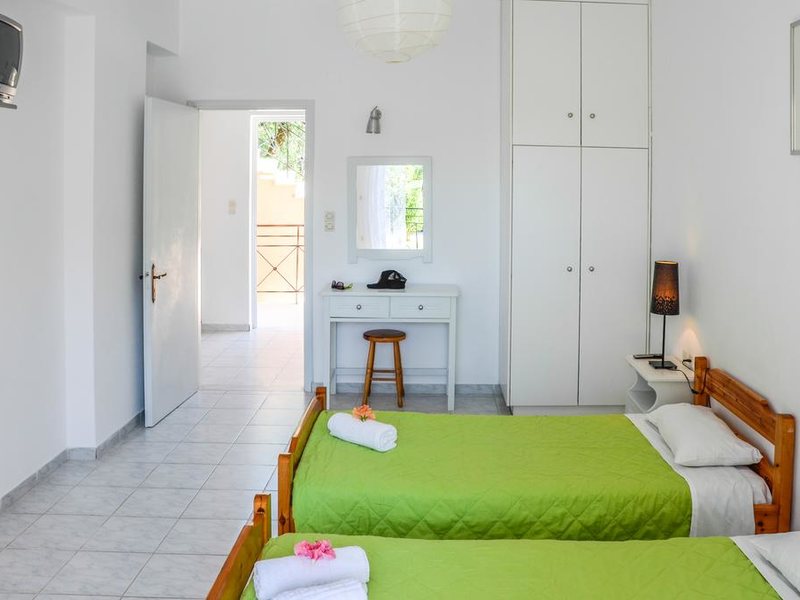 Olive Grove Apts 306342