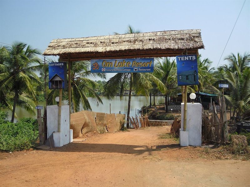 Om Lake Resort 114573
