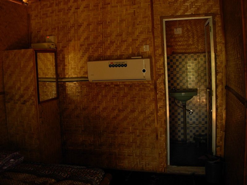 Om Lake Resort 114576