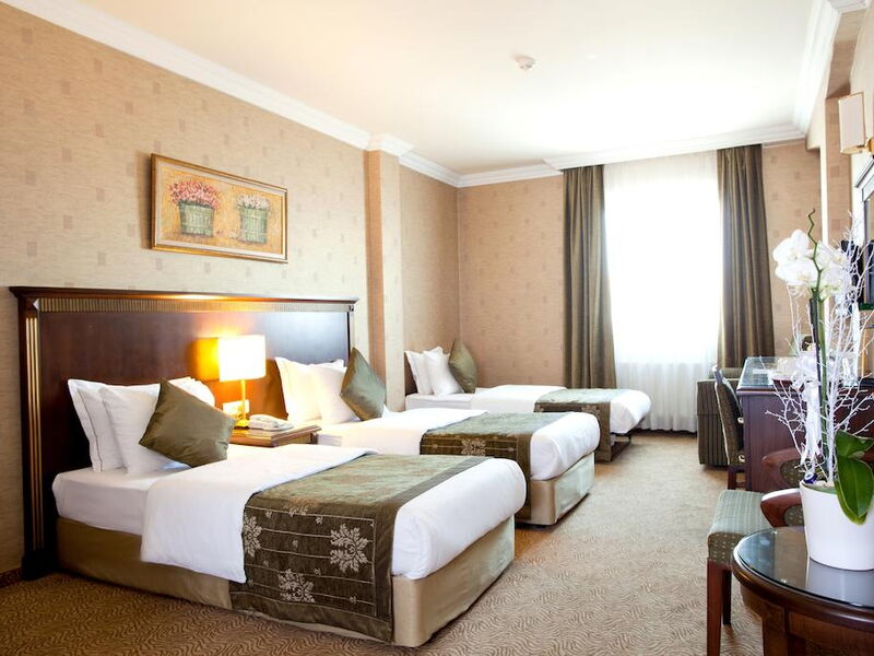 Oran Hotel  243146