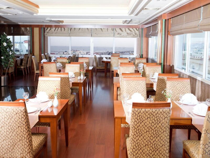 Oran Hotel  243158