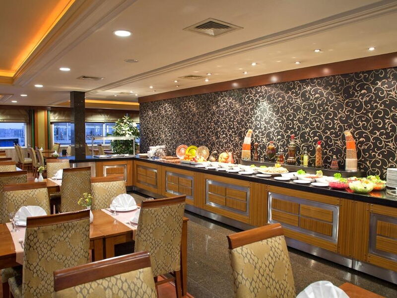 Oran Hotel  243160