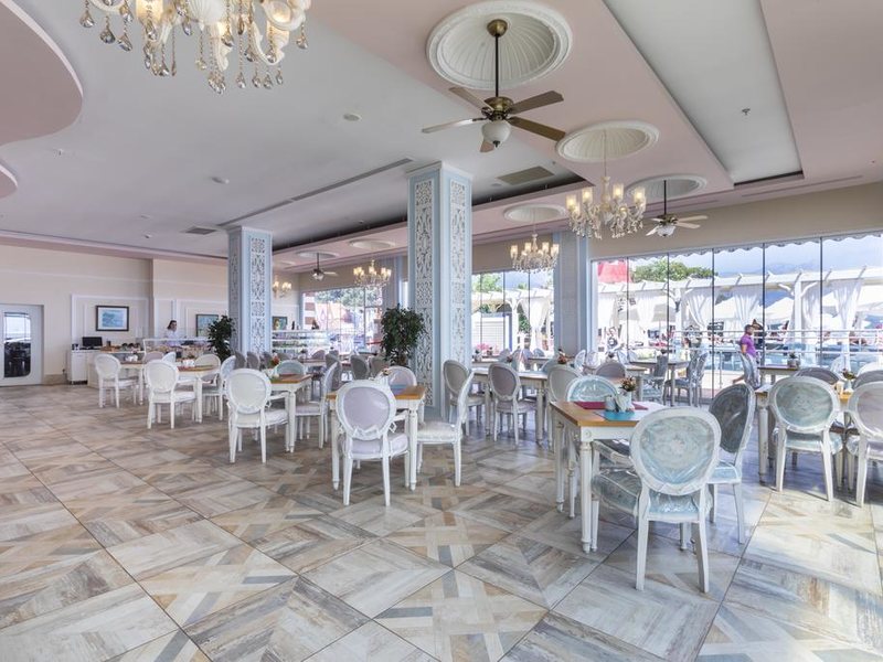 Orange County Resort Hotel Kemer 295900