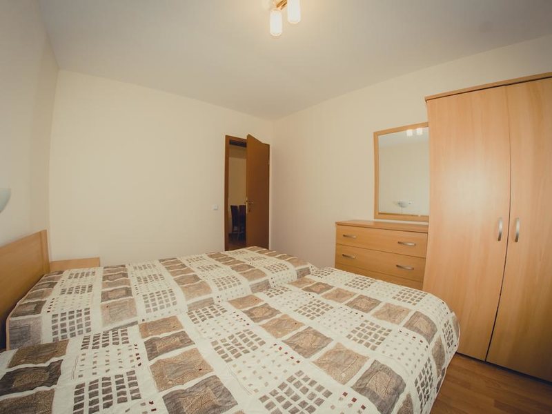 Orchid Fort Garden  179221