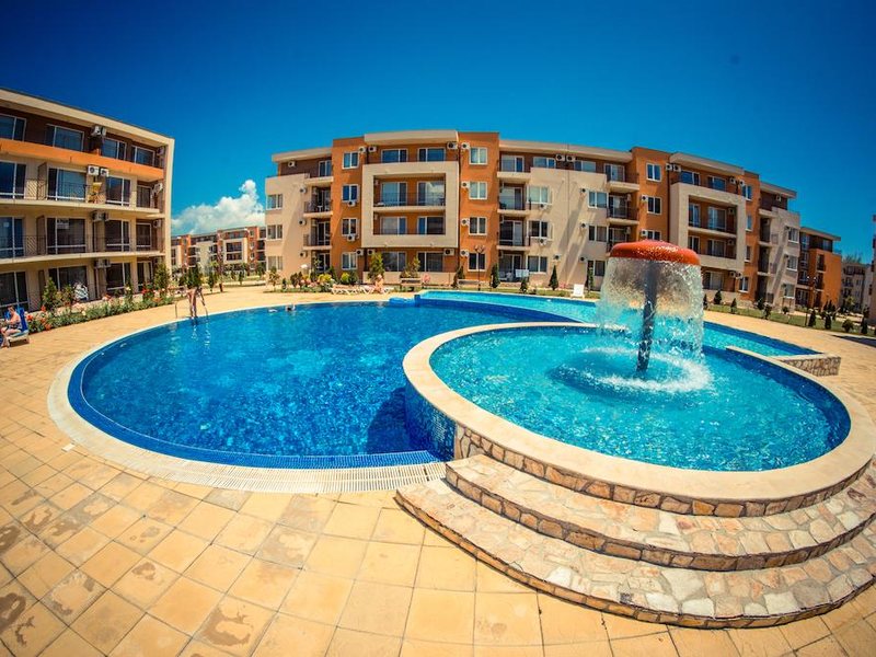 Orchid Fort Garden  179225