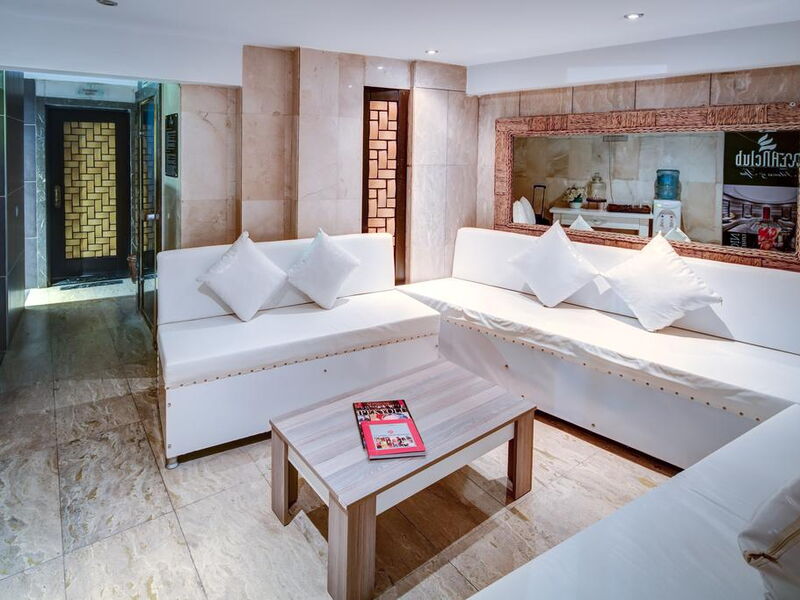 Orka Royal Hotel 243192