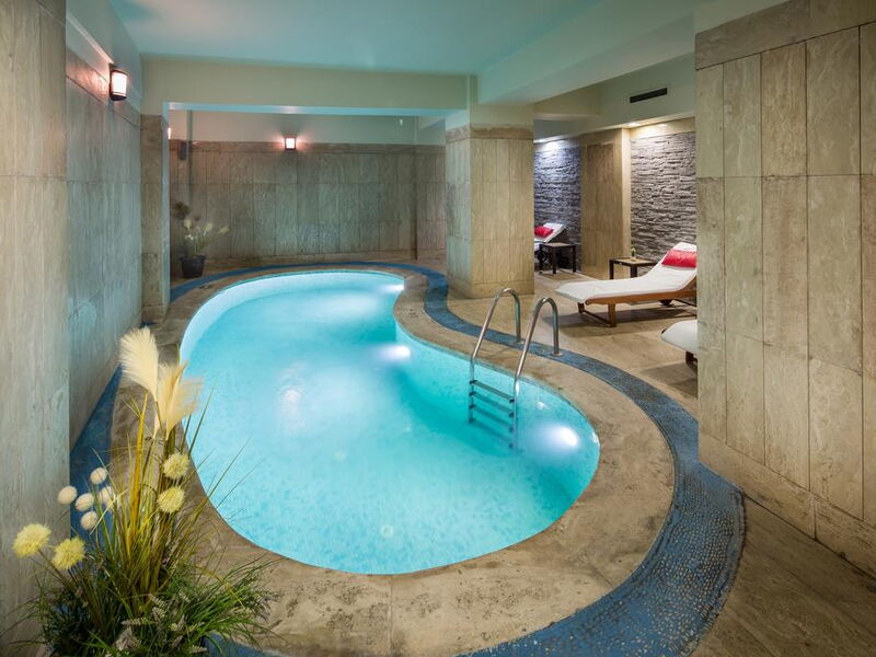 Orka Royal Hotel 243196
