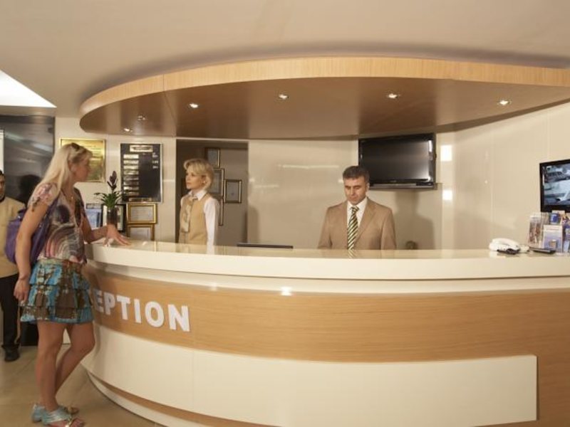 Otel Martinenz 95625