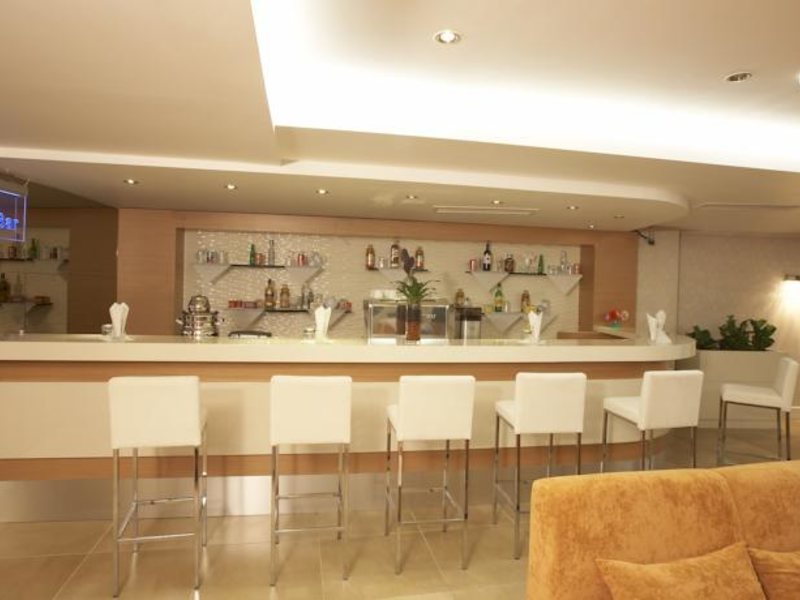 Otel Martinenz 95628