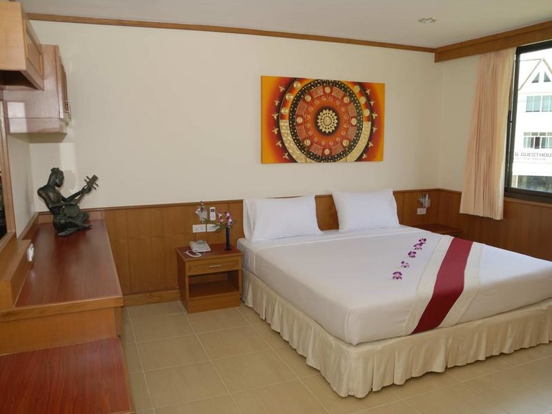 Outdoor Inn & Restaurant 208618