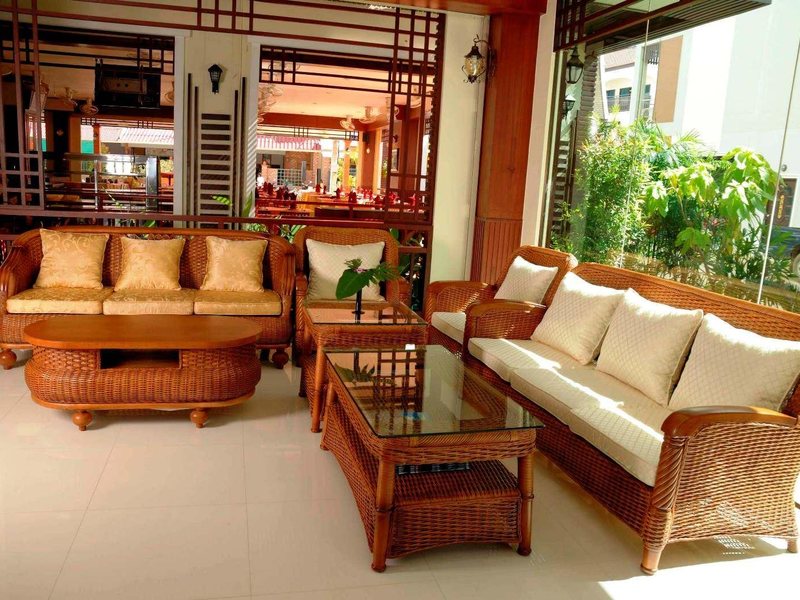 Outdoor Inn & Restaurant 208628