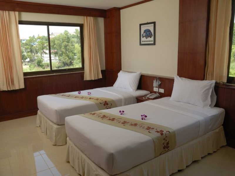 Outdoor Inn & Restaurant 214878