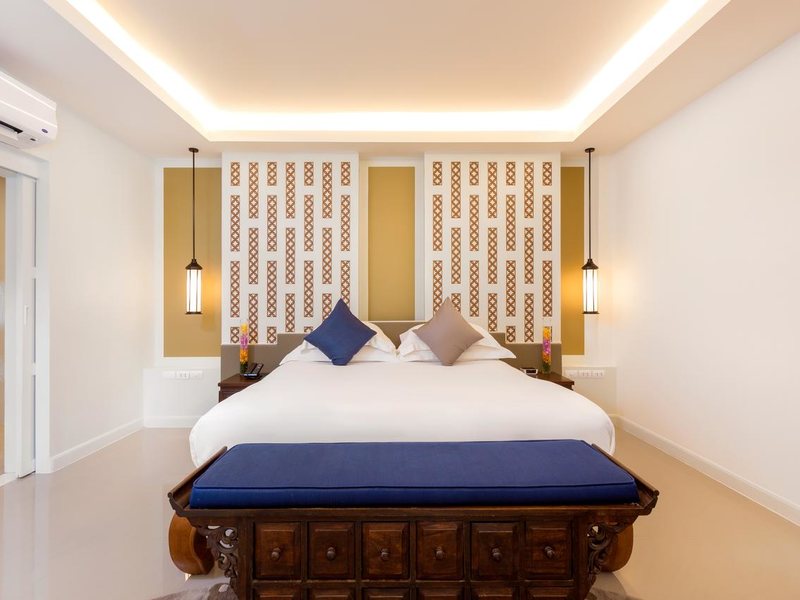 Outrigger Surin Beach Resort (ex 206547