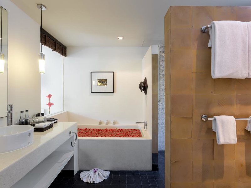 Outrigger Surin Beach Resort (ex 206561