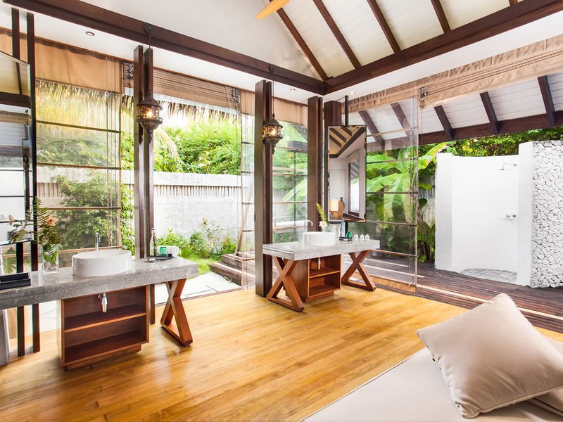 Ozen Reserve Bolifushi (ex 135263