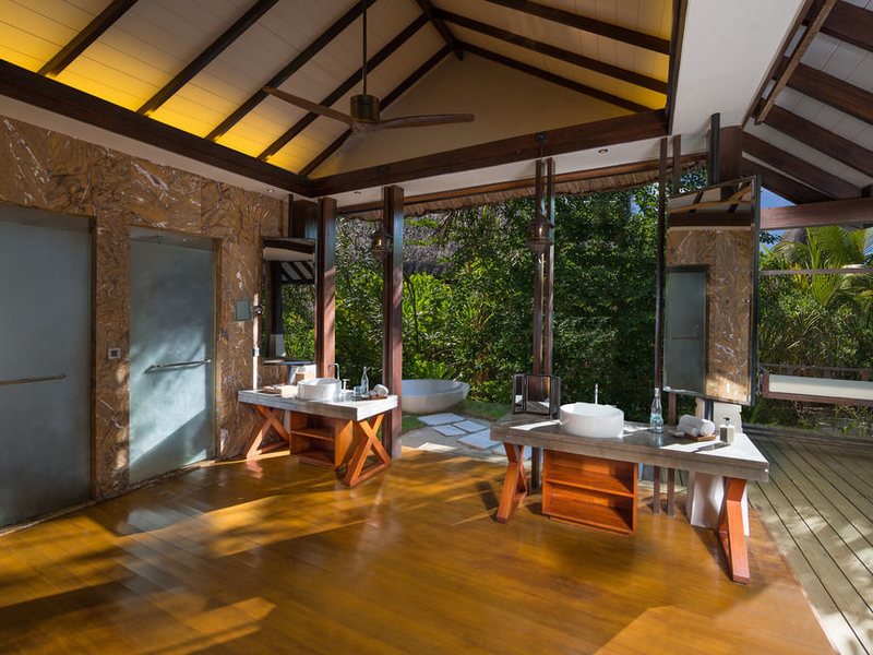 Ozen Reserve Bolifushi (ex 135271