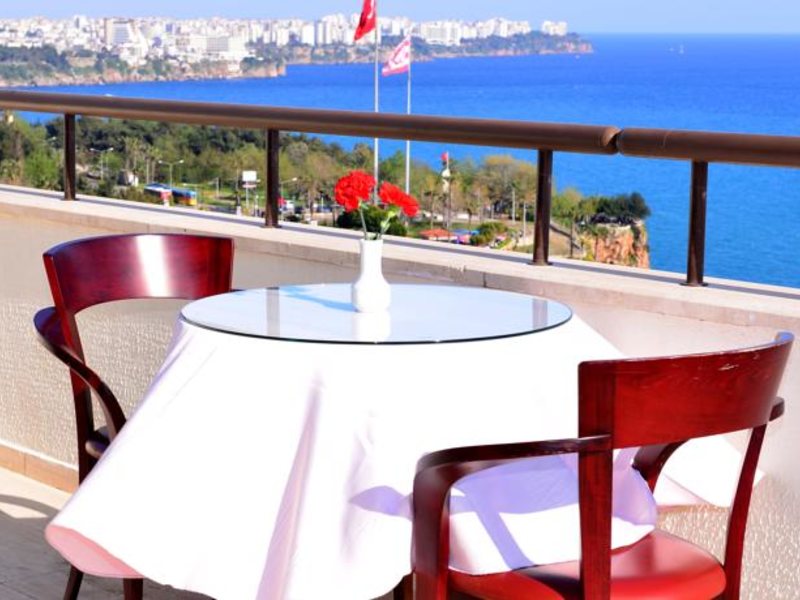 Ozkaymak Falez Hotel 95711