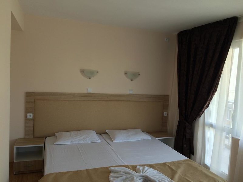 Palace De Luxe  166933