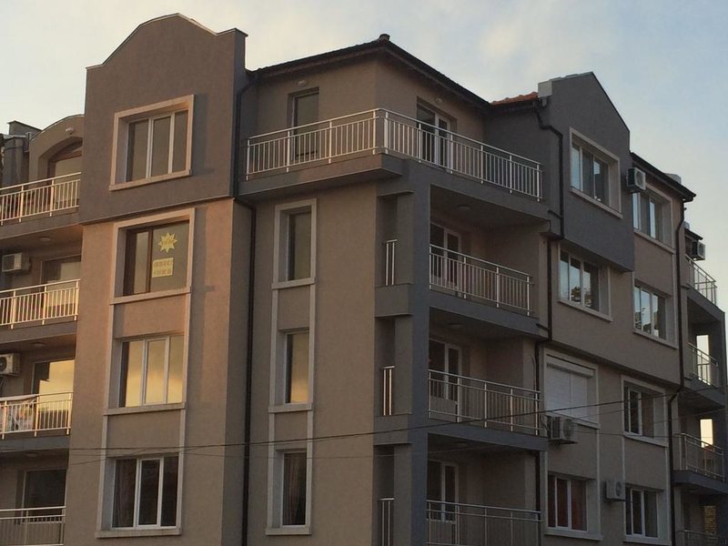 Palace De Luxe  166935