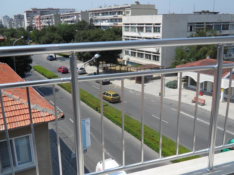 Palace De Luxe  166937