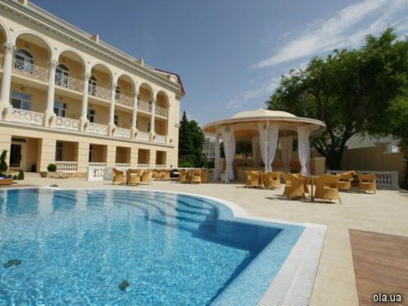 Palace Del Mar Hotel 11819