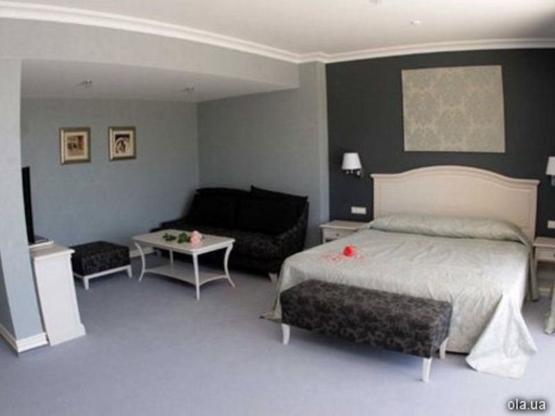 Palace Del Mar Hotel 11831