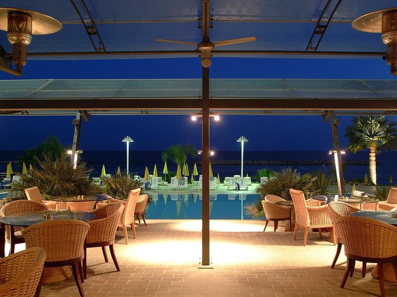 Palm Beach Hotel and Bungalows 206715