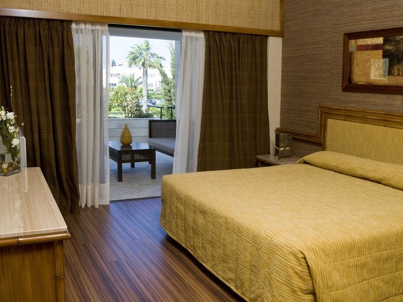 Palm Beach Hotel and Bungalows 206720