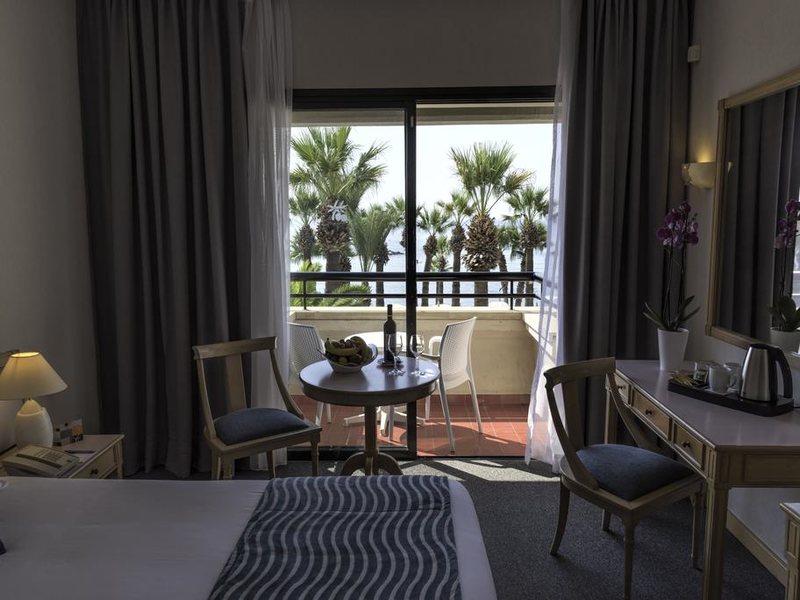 Palm Beach Hotel and Bungalows 206728