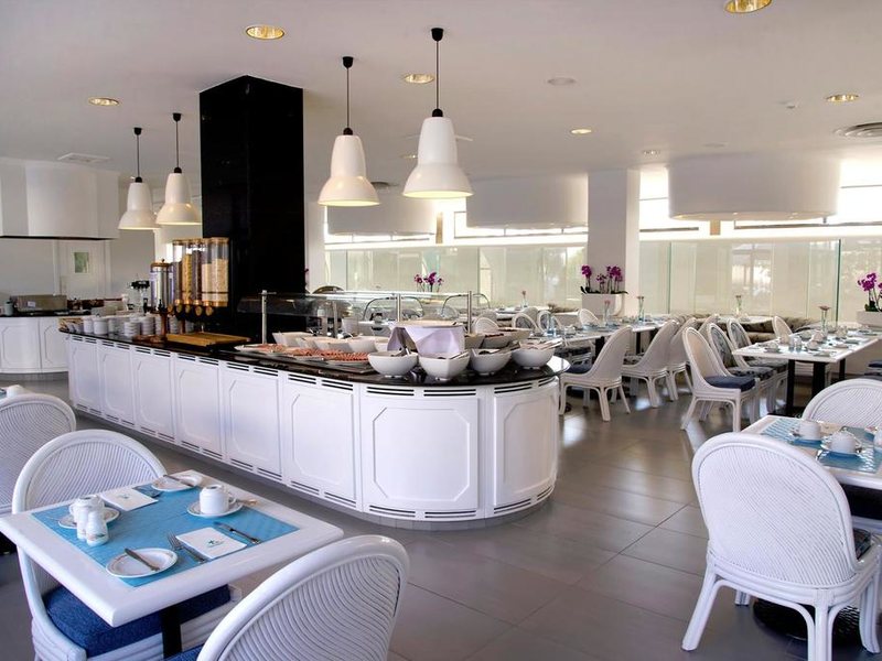 Palm Beach Hotel and Bungalows 206729