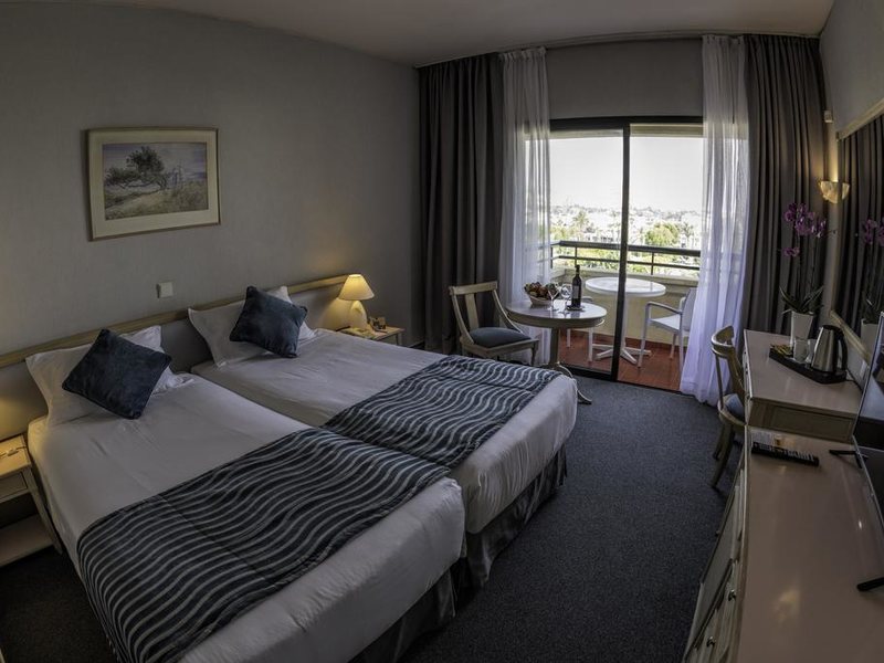 Palm Beach Hotel and Bungalows 206732