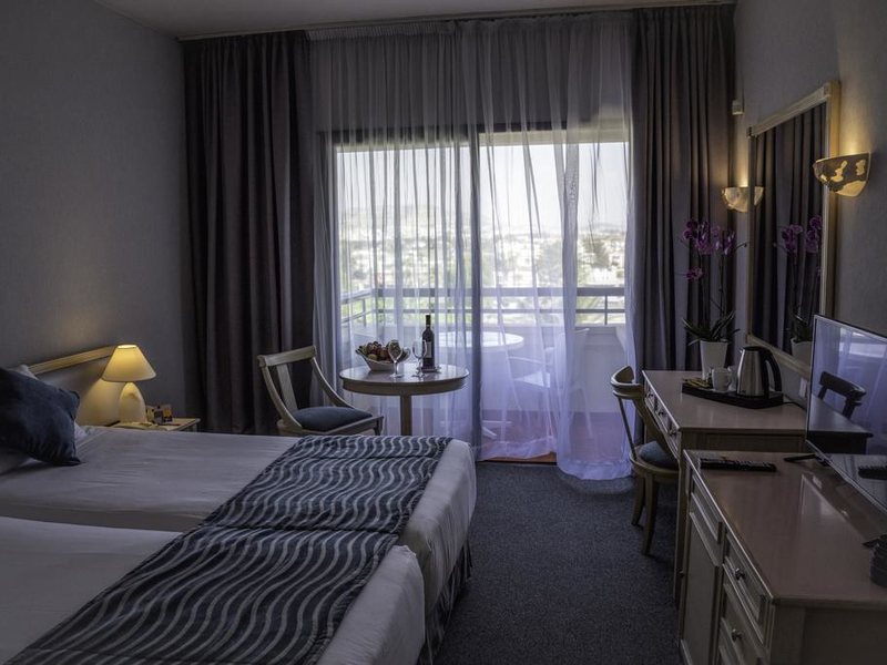 Palm Beach Hotel and Bungalows 206737