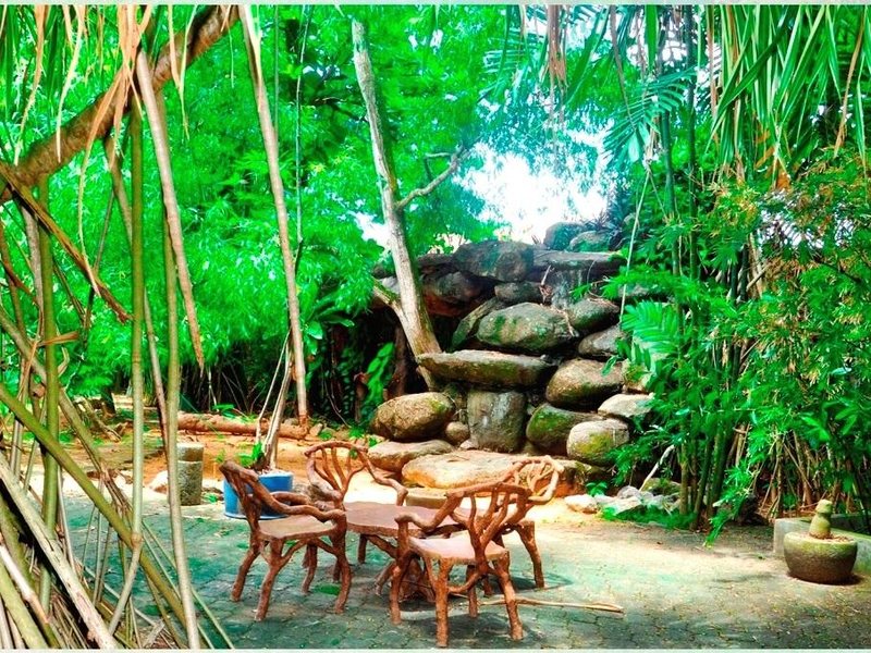 Palm Beach Mount Lavinia 108206