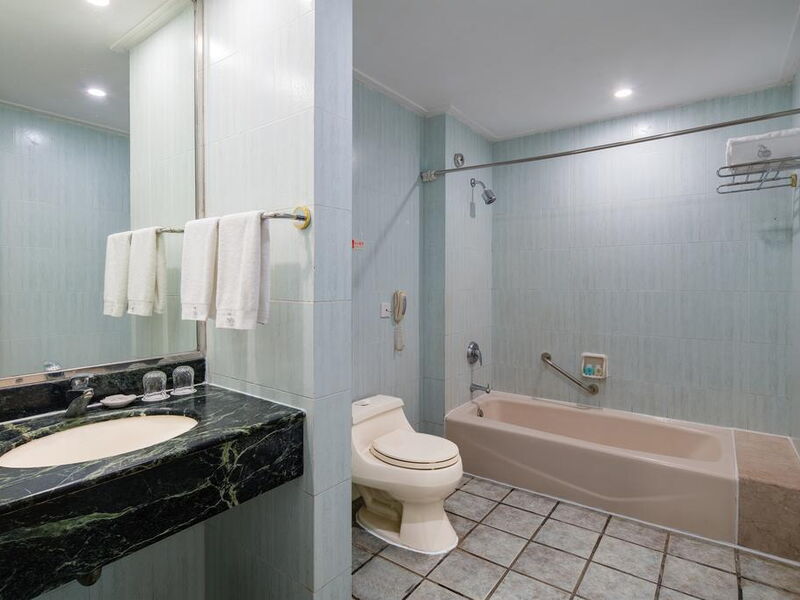Palm Beach Resort & Spa Sanya 298474