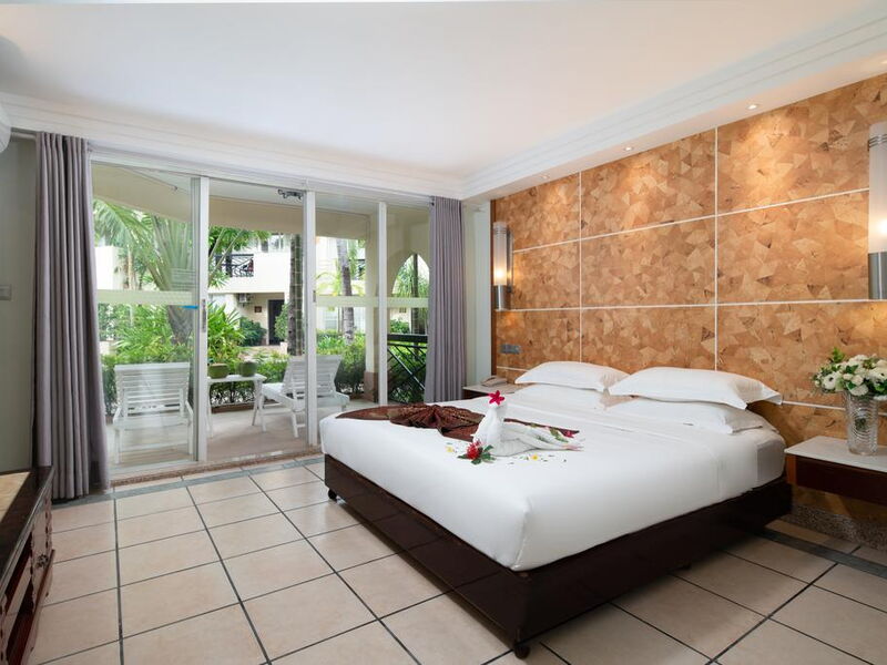Palm Beach Resort & Spa Sanya 298476