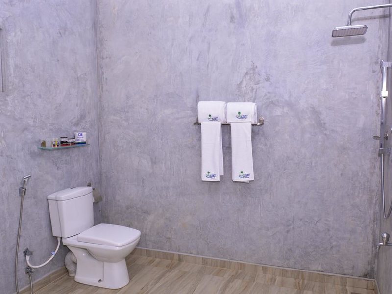 Palm Resort Nilaveli 108260