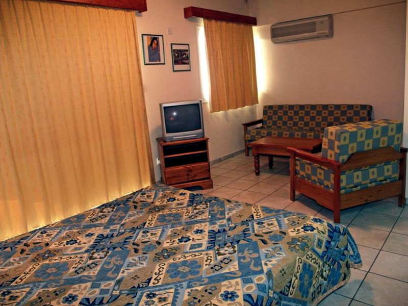 Palm Sea Beach Holiday Apts 103633