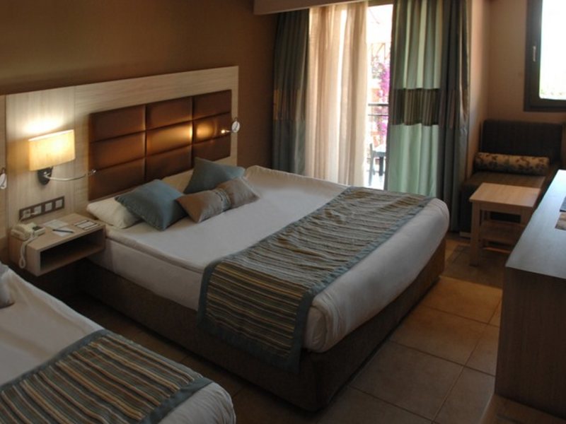 Palmeras Beach (ех 31946