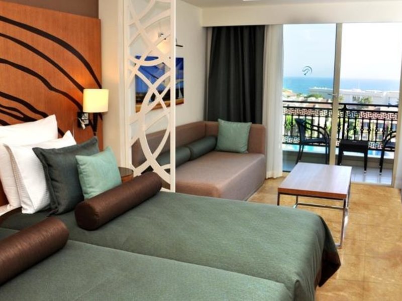 Paloma Oceana Resort 72519