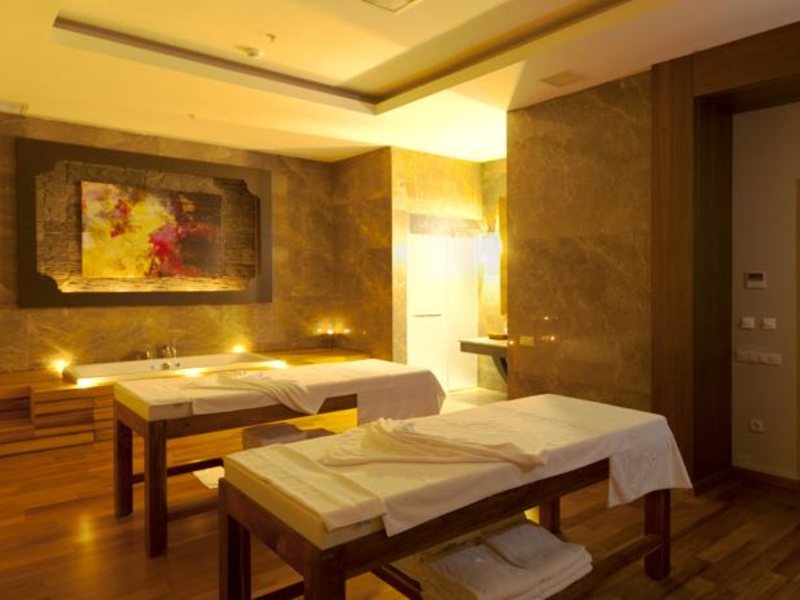 Paloma Oceana Resort 72550