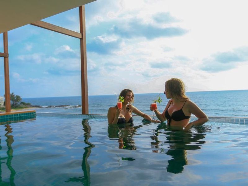 Pandanus Beach Resort & Spa 110376