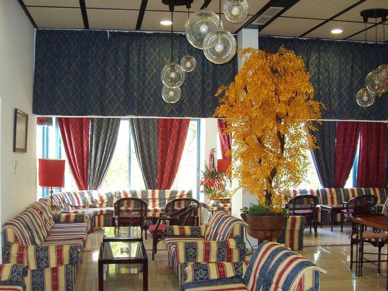 Paphiessa Hotel Аnd Hotel Apts 76570