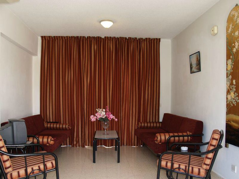 Paphiessa Hotel Аnd Hotel Apts 76573